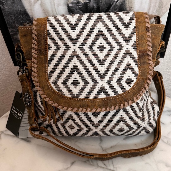 Myra Saddle,Crossbody Bag,Cowhide Leather,Canvas,tribal rug,prairie,cottage core - Picture 1 of 7
